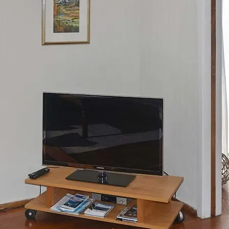 Sogndalsfjora Sleeps 6 Wifi סוגנדל