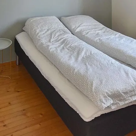 בית נופש Sogndalsfjora Sleeps 6 Wifi סוגנדל